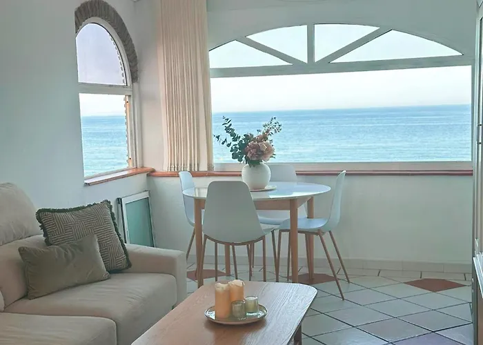 Charming Townhouse In El Faro, Spain, Studding Sea View & Community Pool Fuengirola