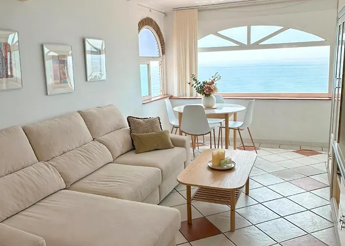 Charming Townhouse In El Faro, Spain, Studding Sea View & Community Pool Holiday home Fuengirola