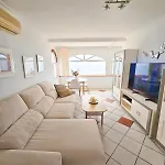 بيت للعطل Charming Townhouse In El Faro, Spain, Studding Sea View & Community Pool